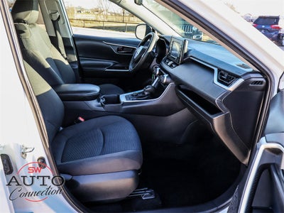 2022 Toyota RAV4 Hybrid LE