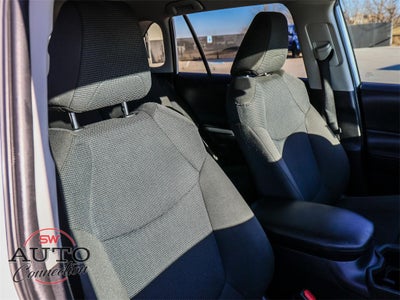 2022 Toyota RAV4 Hybrid LE