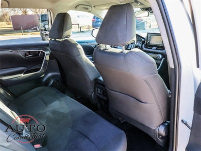 2022 Toyota RAV4 Hybrid LE