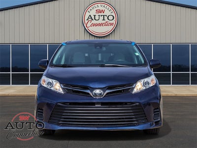 2020 Toyota Sienna LE