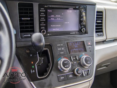 2020 Toyota Sienna LE