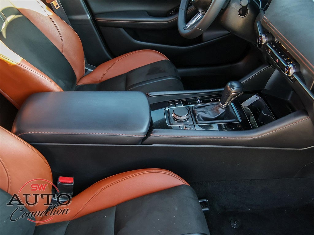 2024 Mazda Mazda3 2.5 Carbon Turbo