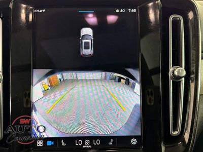 2024 Volvo XC40 B5 Plus Bright Theme