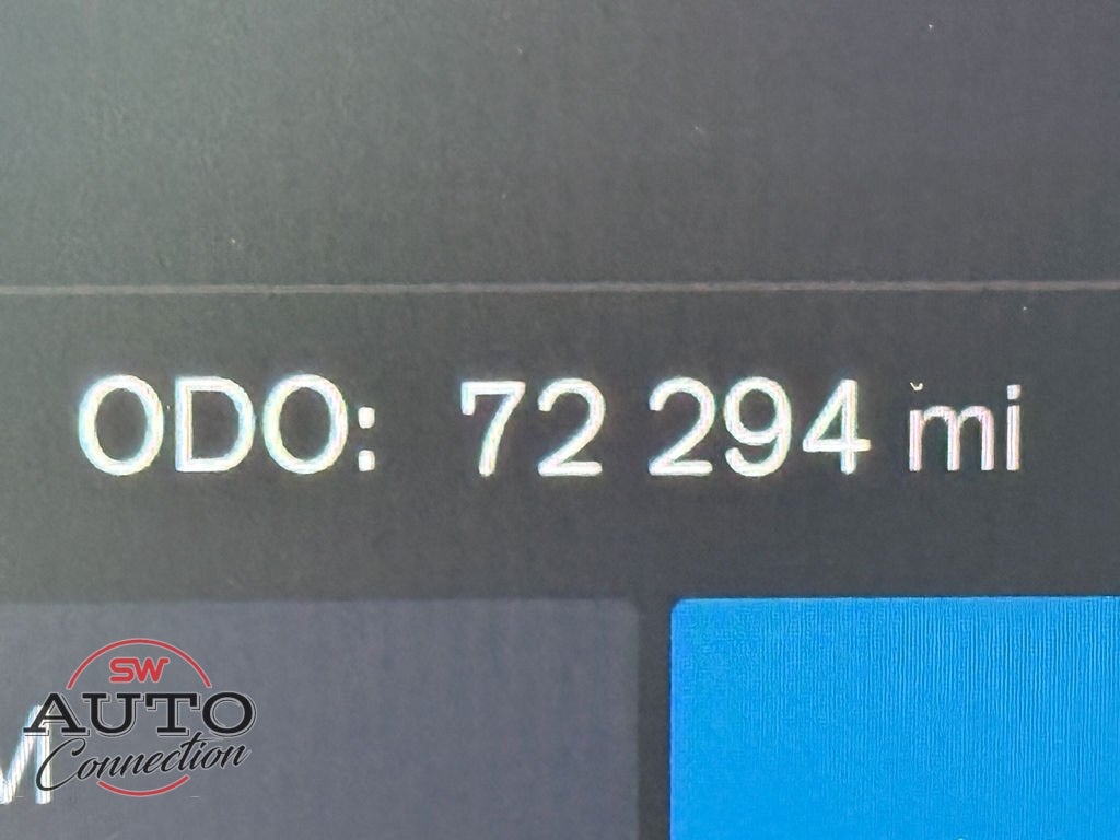 2024 Volvo XC40 B5 Plus Bright Theme