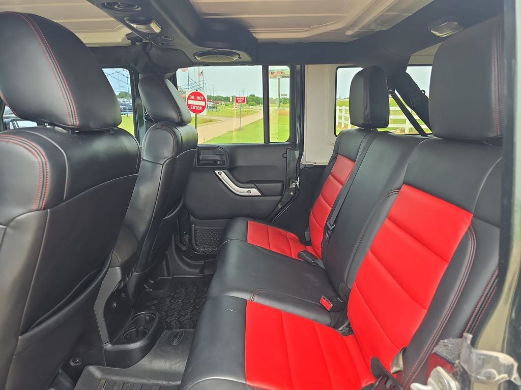 2012 Jeep Wrangler Unlimited Sahara