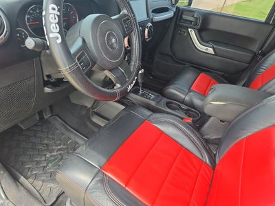 2012 Jeep Wrangler Unlimited Sahara