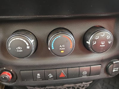 2012 Jeep Wrangler Unlimited Sahara