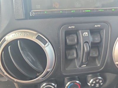 2012 Jeep Wrangler Unlimited Sahara