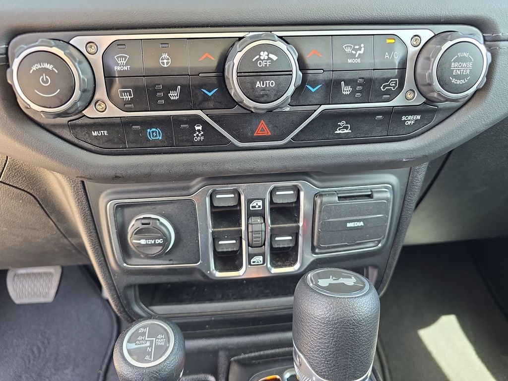 2025 Jeep Wrangler Sahara 4xe