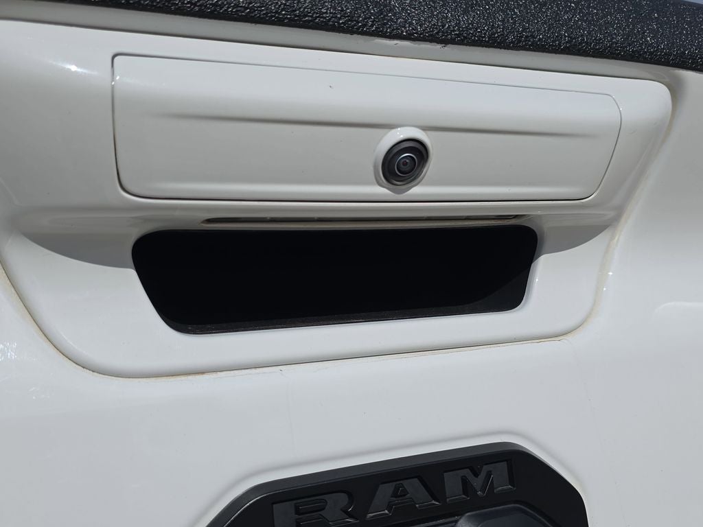 2022 RAM 1500 Big Horn/Lone Star Lifted W/ tires and wheels