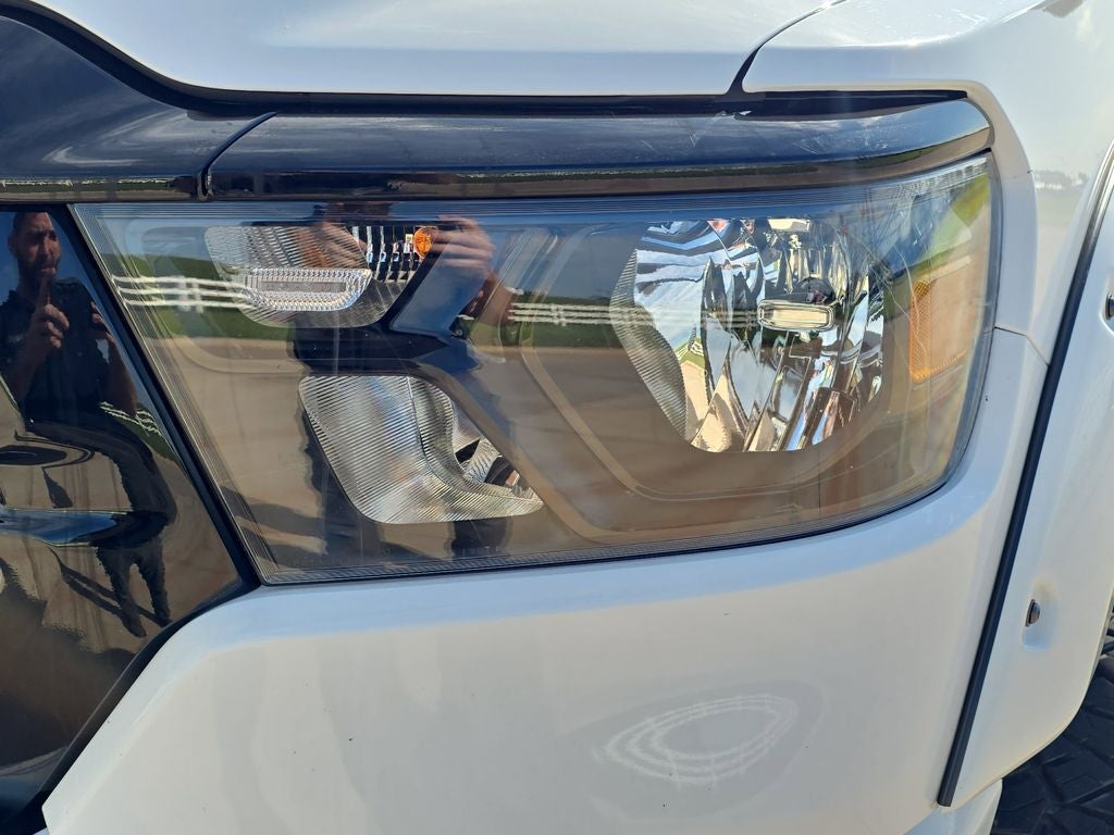 2022 RAM 1500 Big Horn/Lone Star Lifted W/ tires and wheels