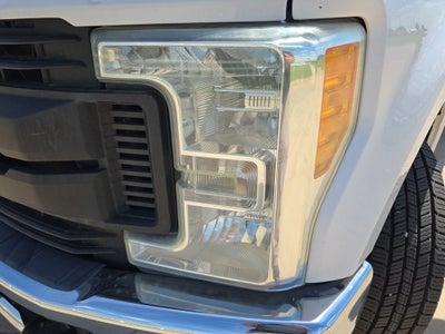 2017 Ford F-350SD XL DRW W/Flatbed