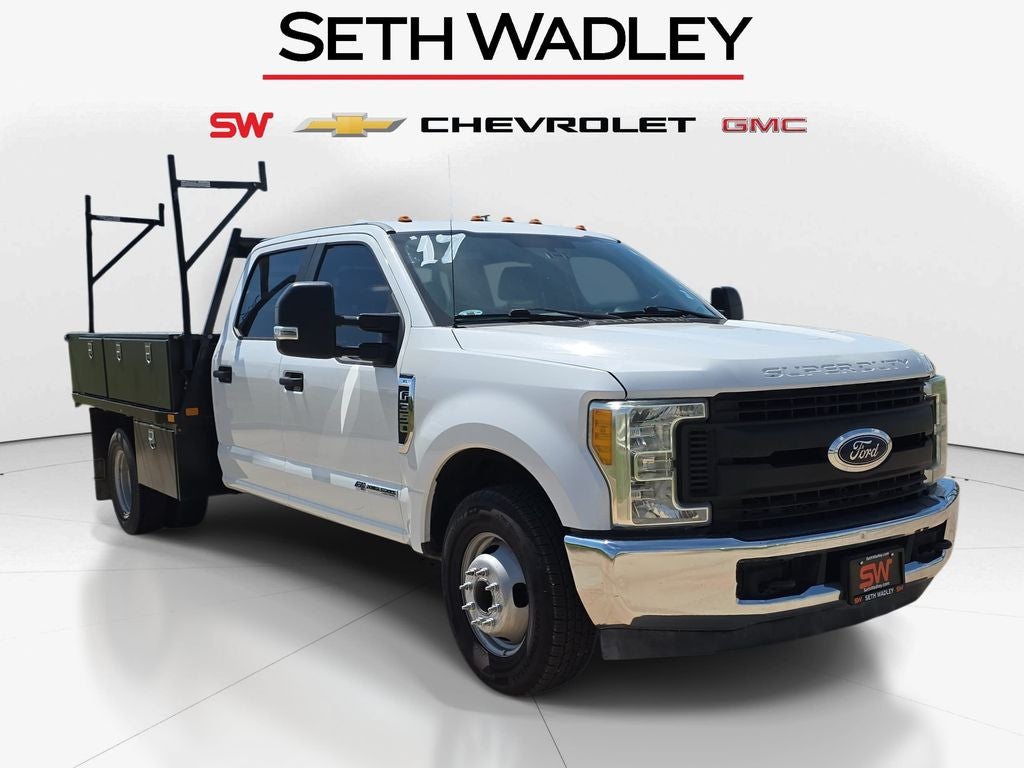 2017 Ford F-350SD XL DRW W/Flatbed