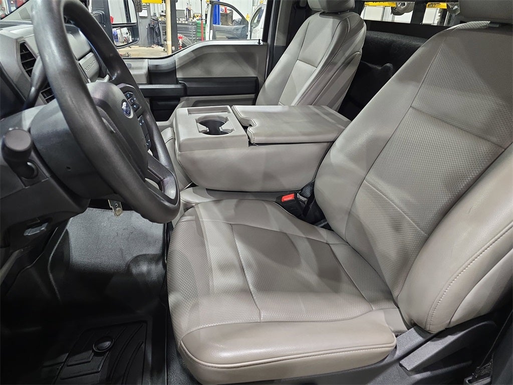 2020 Ford F-450SD XL DRW w/Flatbed