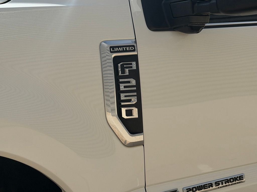 2022 Ford F-250SD Limited