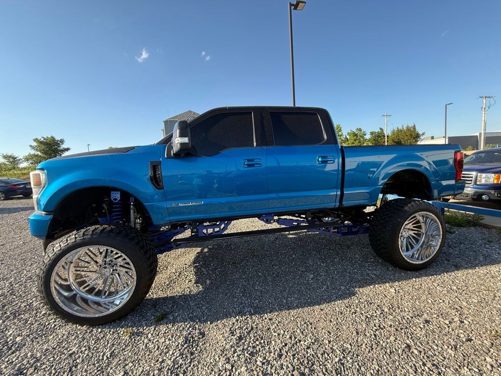 2021 Ford F-250SD CUSTOM 12 INCH ADJUSTABLE FULLY CUSTOM LIFT 28 INCH WHEEL