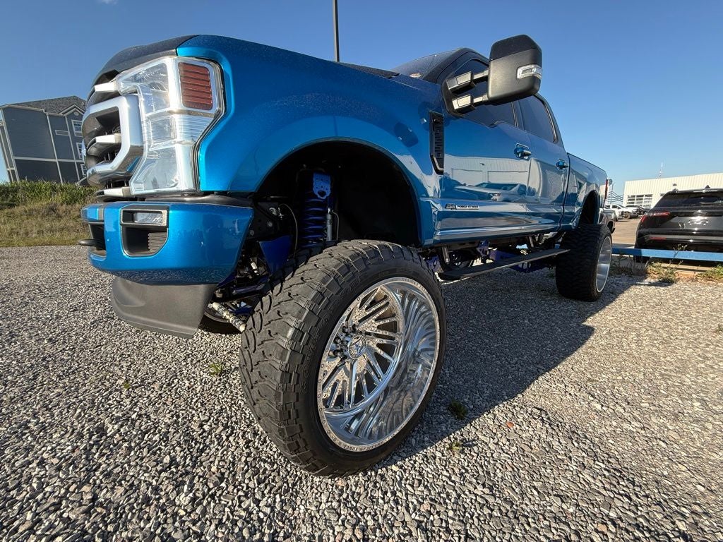 2021 Ford F-250SD CUSTOM 12 INCH ADJUSTABLE FULLY CUSTOM LIFT 28 INCH WHEEL