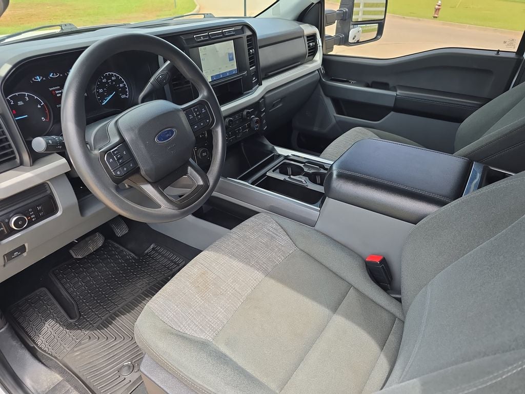 2023 Ford F-350SD XLT DRW