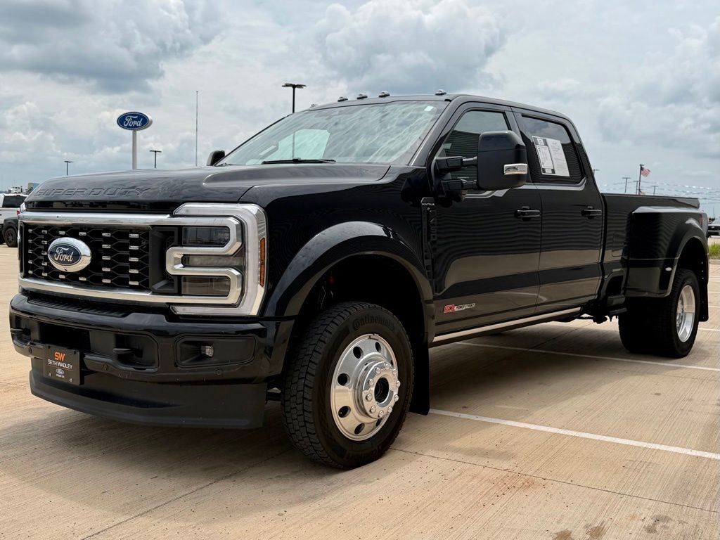2026 Ford F-450SD Platinum DRW