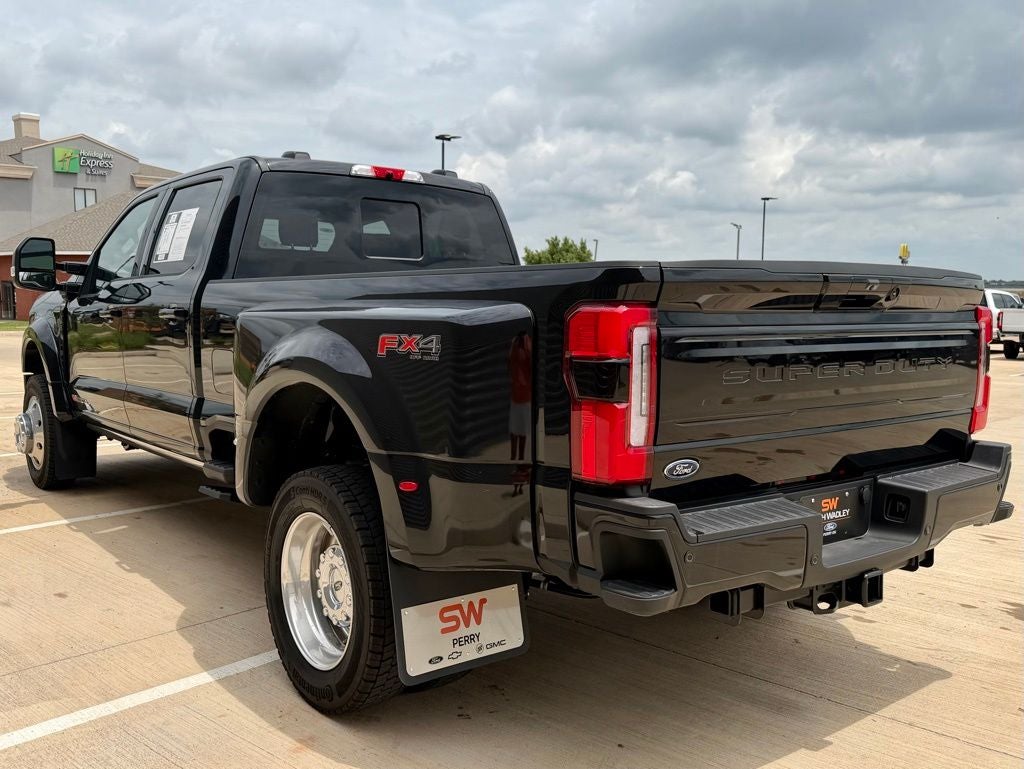 2026 Ford F-450SD Platinum DRW