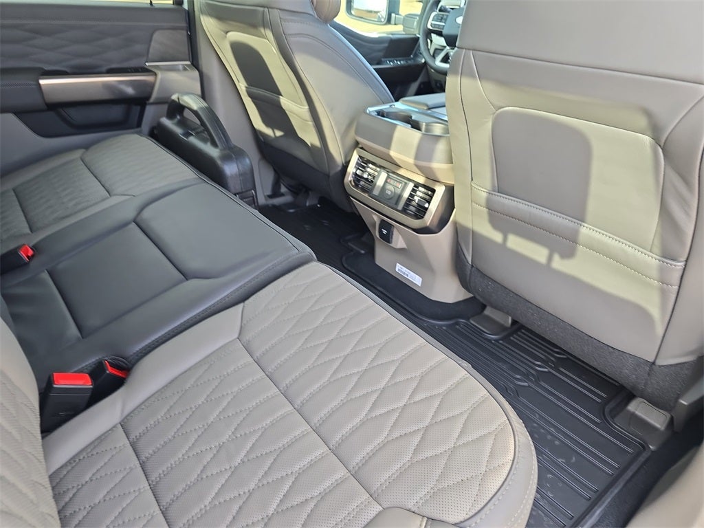 2026 Ford F-450SD Platinum DRW