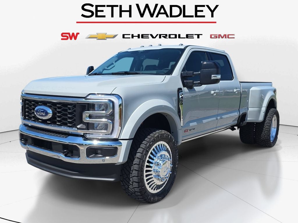 2026 Ford F-450SD Lariat Lifted High OutPut DRW
