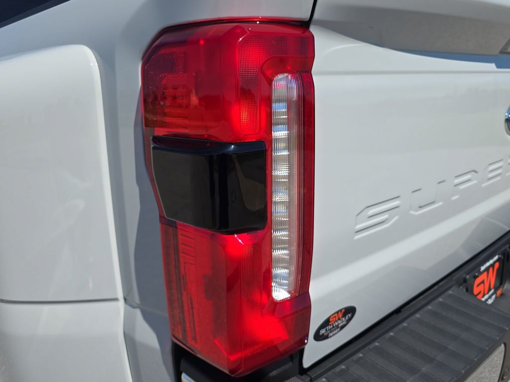 2026 Ford F-450SD Lariat Lifted High OutPut DRW