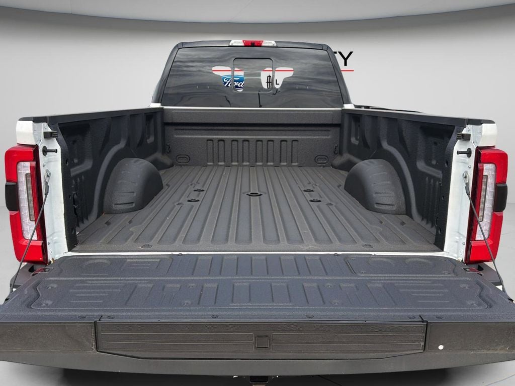 2026 Ford F-450SD Platinum DRW h-output