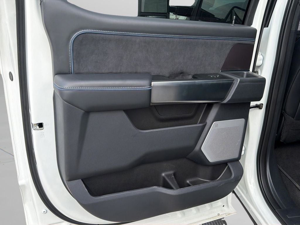 2026 Ford F-450SD Platinum DRW h-output