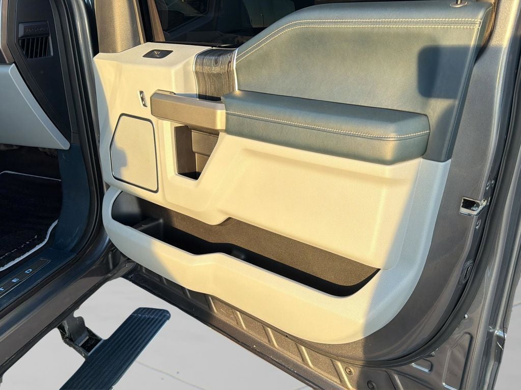 2022 Ford F-450SD Limited DRW