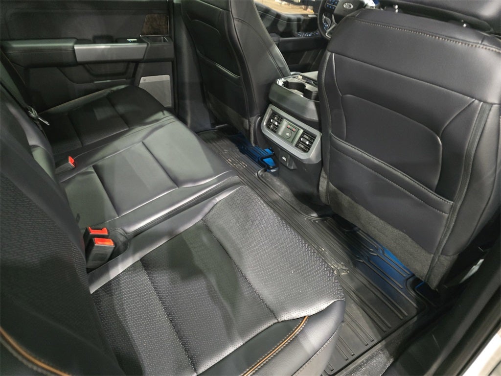 2025 Ford F-450SD Lariat DRW