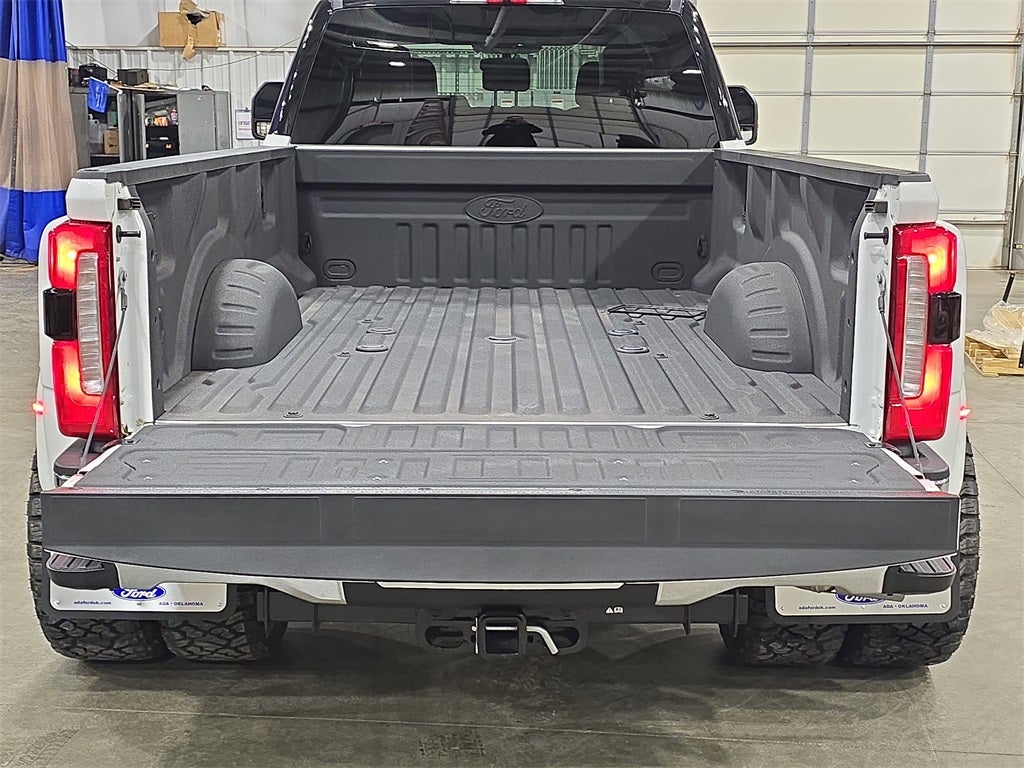 2025 Ford F-450SD Lariat DRW