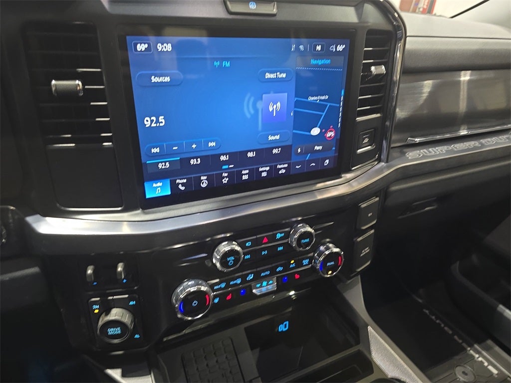 2025 Ford F-450SD Lariat DRW