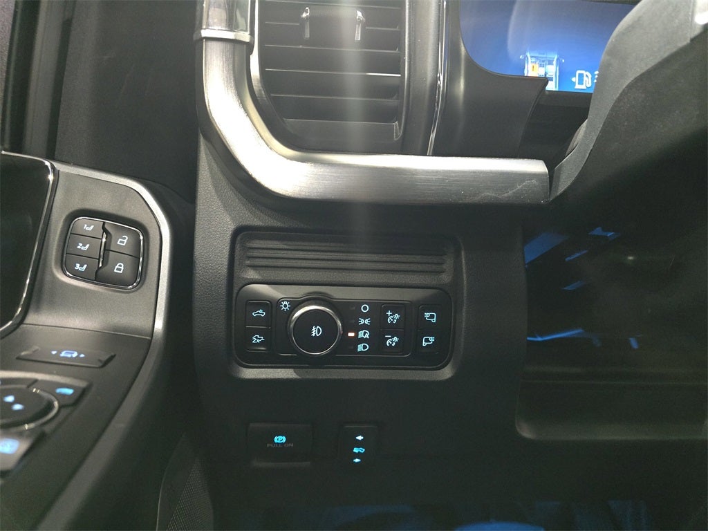 2025 Ford F-450SD Lariat DRW