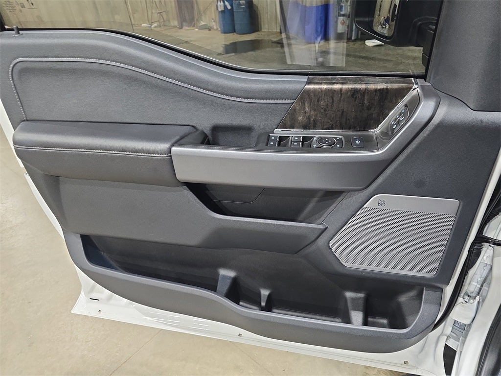 2025 Ford F-450SD Lariat DRW