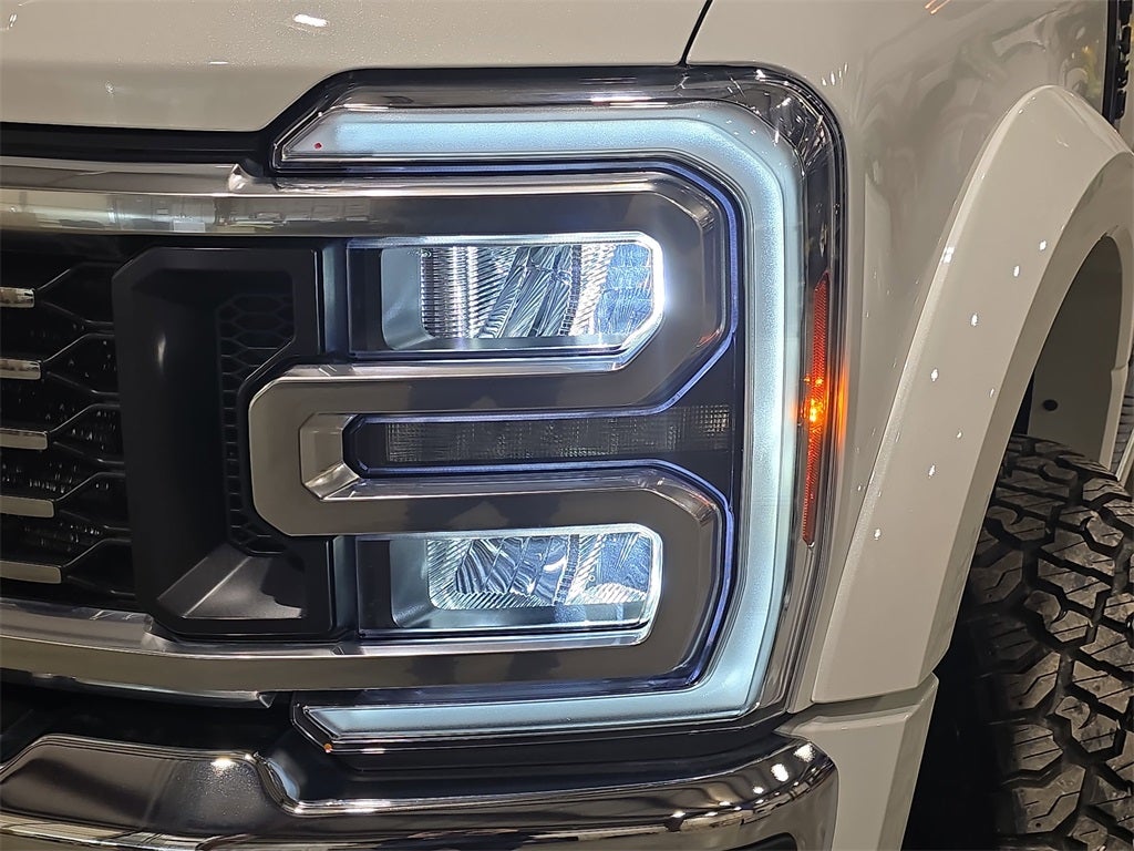 2025 Ford F-450SD Lariat DRW