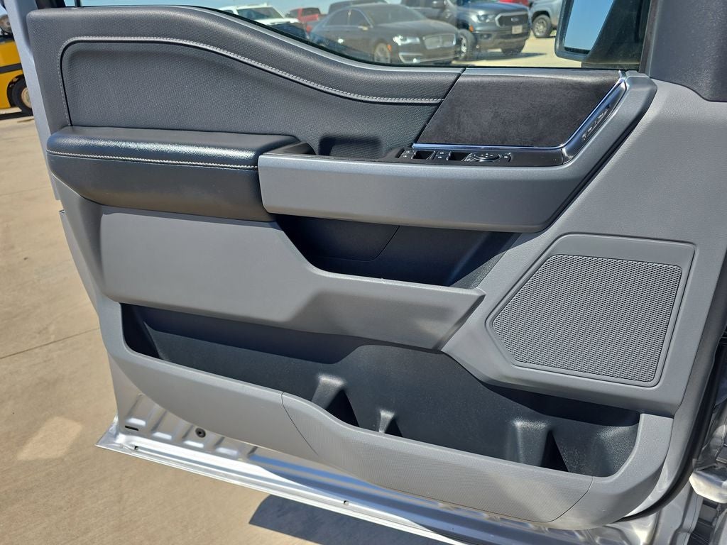 2024 Ford F-150 XLT 3.5 full hybrid 1owner