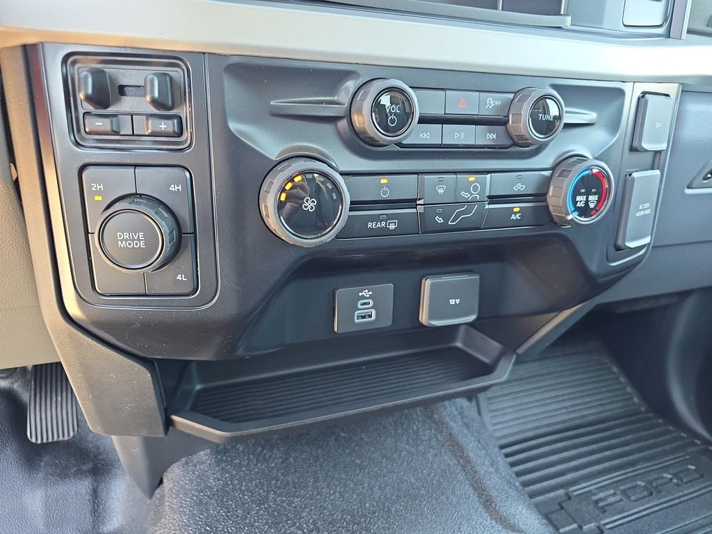 2026 Ford F-450SD XLT DRW