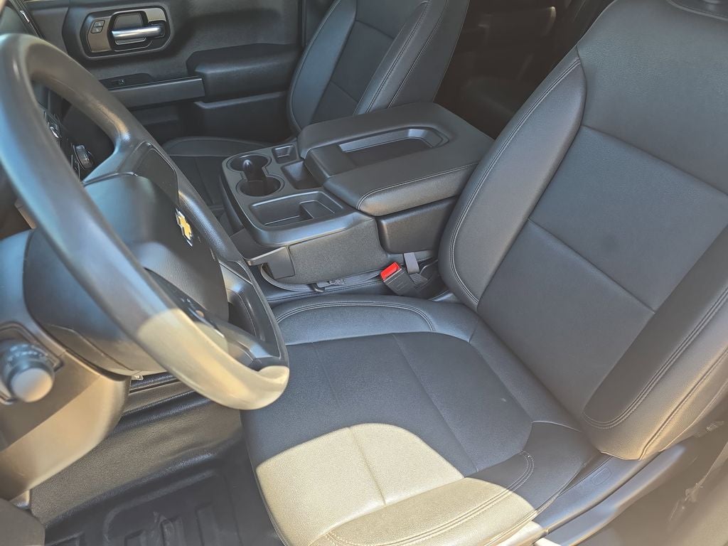 2023 Chevrolet Silverado 3500HD Crew Cab Flat Bed