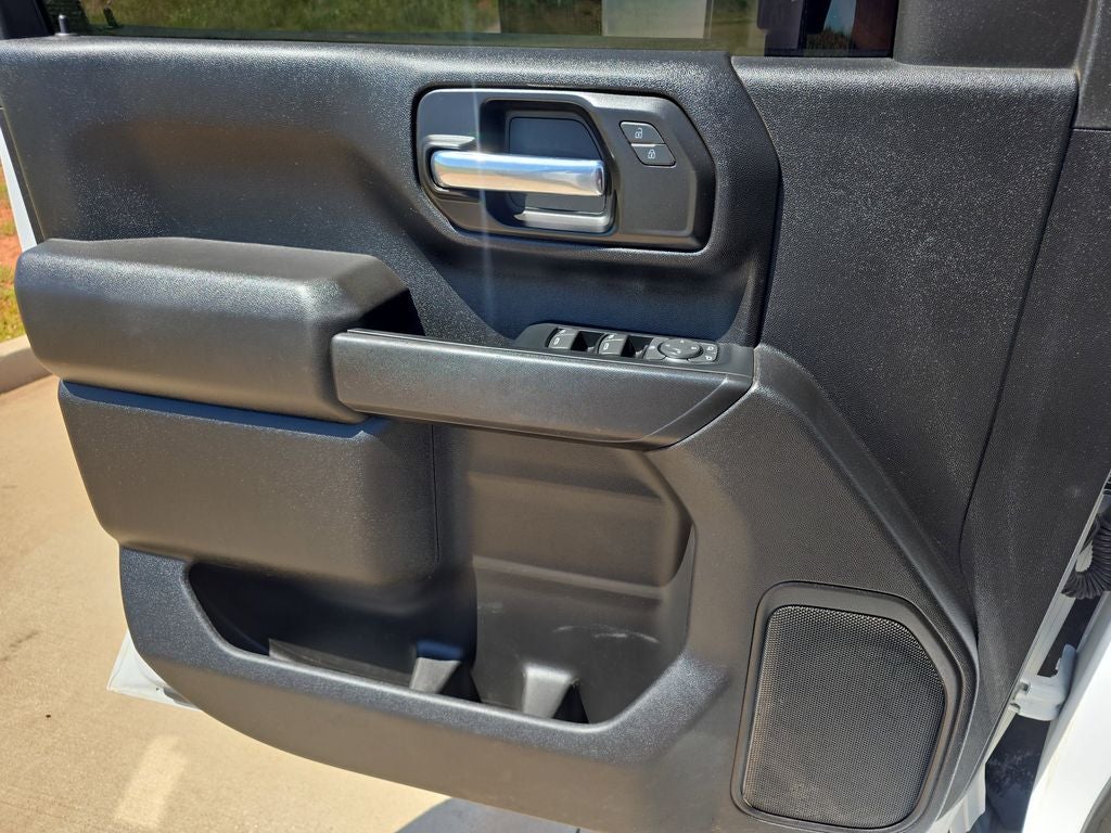 2023 Chevrolet Silverado 3500HD Crew Cab Flat Bed