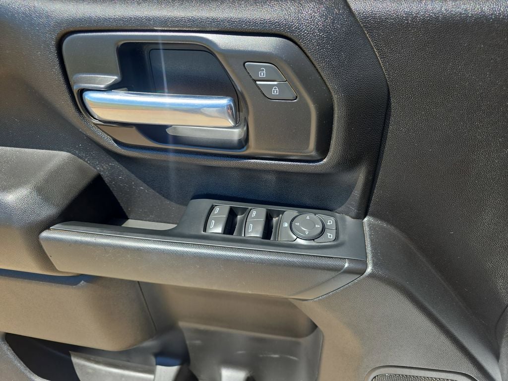 2023 Chevrolet Silverado 3500HD Crew Cab Flat Bed