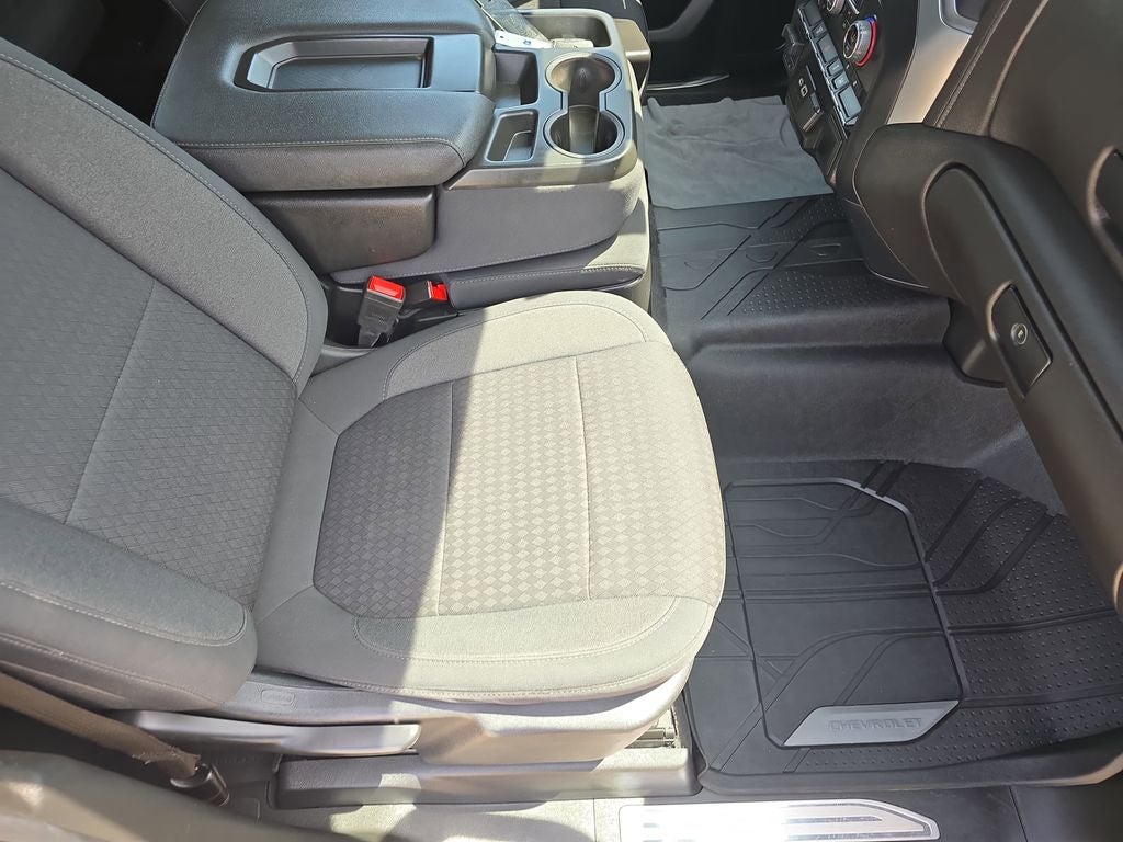2022 Chevrolet Silverado 3500HD LT Arm bed with Cake Feeder
