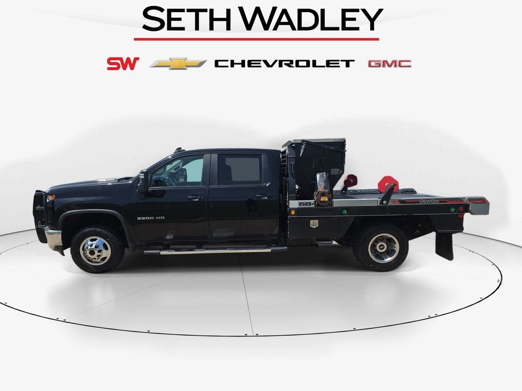 2022 Chevrolet Silverado 3500HD LT Arm bed with Cake Feeder