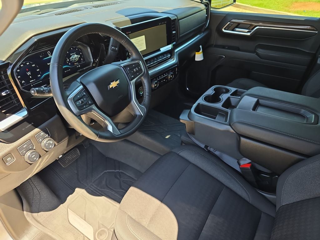 2023 Chevrolet Silverado 1500 LT LT1