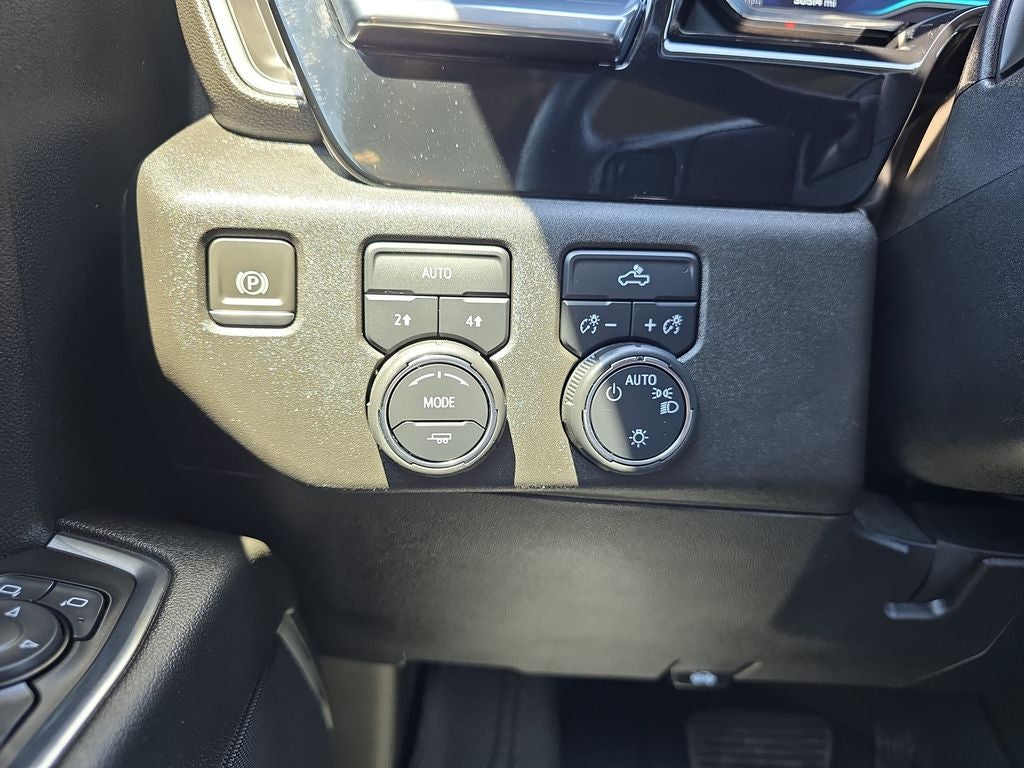 2023 Chevrolet Silverado 1500 LT LT1