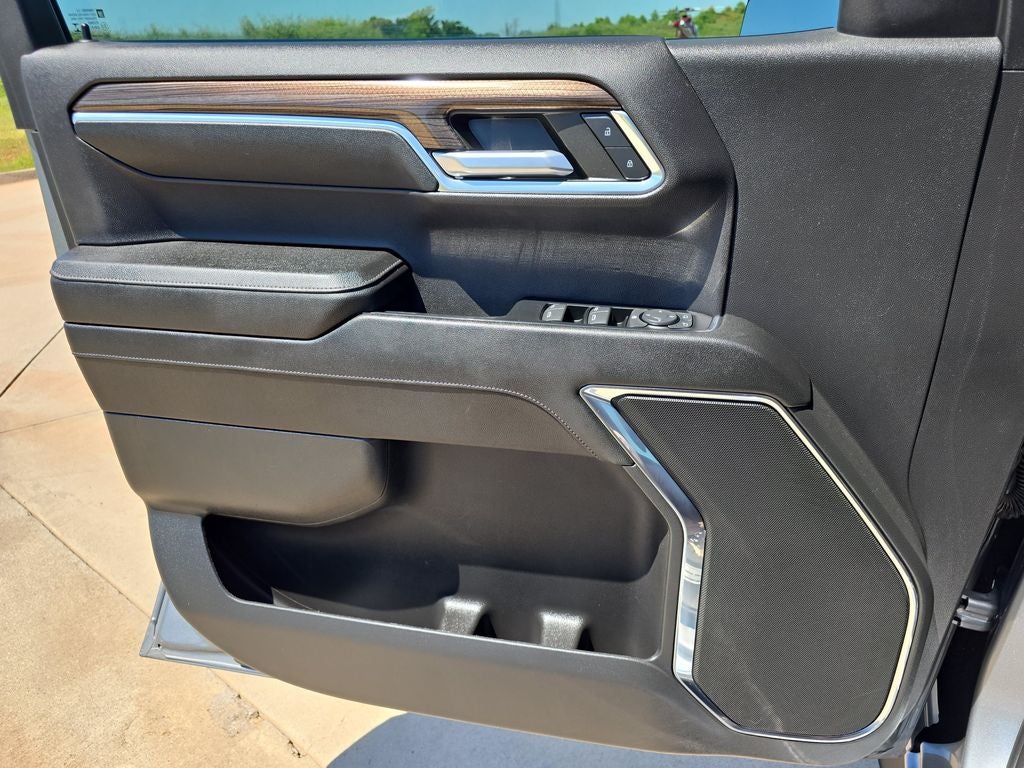 2023 Chevrolet Silverado 1500 LT LT1