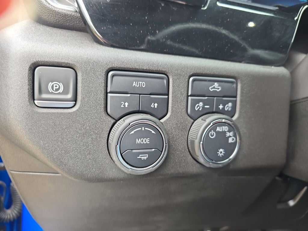 2025 Chevrolet Silverado 1500 LT1