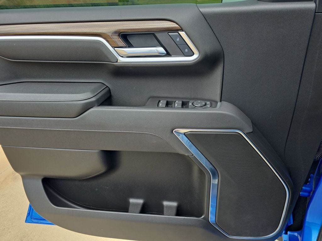 2025 Chevrolet Silverado 1500 LT1