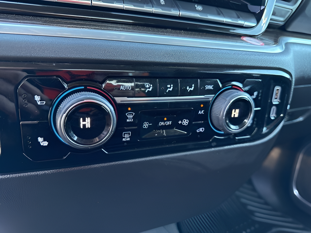 2025 Chevrolet Silverado 1500 LT LT1