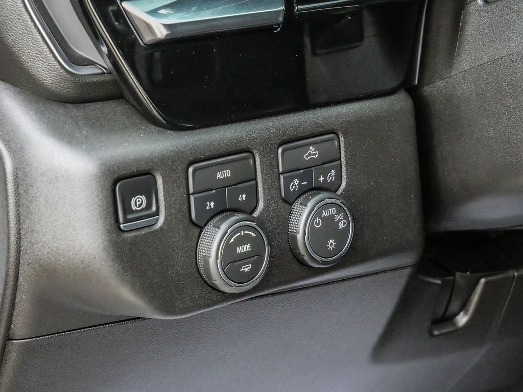 2026 Chevrolet Silverado 1500 LT LT1
